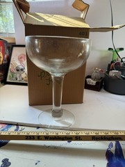 Vintage Giant Princes House Floating Candle Dish organelle box