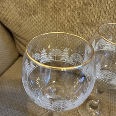 4 ARBY’S 8″ Wine Goblets Frosted Christmas Winter Snow Pine Trees Gold Rim #1