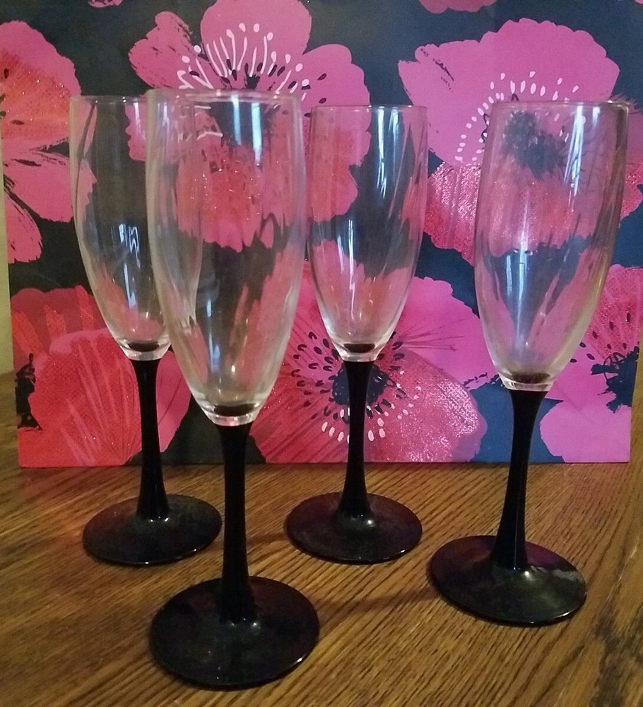 Set of 4 Champagne Flutes Glasses Clear Tops with Black Stems