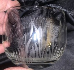 4-ROLY POLY GLASSES W ETCHEDFLYING GEESE & CATTAILS