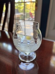 SET OF FOUR SMALL CRYSTAL BRANDY SNIFTERS WITH ETCHED SAILING SHIPS 3-½» HIGH