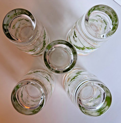 Vtg 5 Libby Tumbler Glasses w/ White Daisies, Gold Rim, Excellent- Discontinued