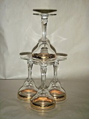 4 VINTAGE LIBBEY GLASS 5 1/8″ LIQUOR GOLD GEOMETRIC .25″ BAND 6400 STEM PATTERN