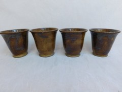 REDETZKE POTTERY STONEWARE WINE KEG AND 4 MATCHING GLASSES CERAMIC SIGNED