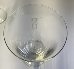 Vintage Engraved Monogram Letter «S» Clear Wine Glasses. 7″ Tall, Set of 2.