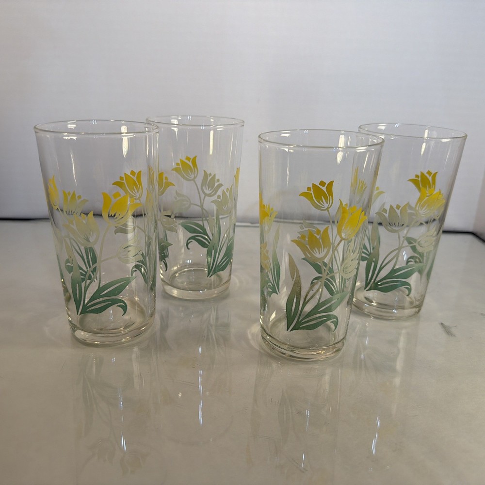Set 4 TULIP Flower Glasses Tumblers Green and Yellow Vintage
