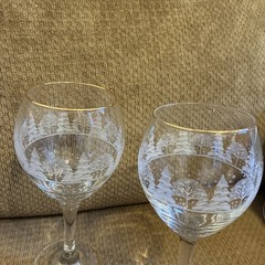 4 ARBY’S 8″ Wine Goblets Frosted Christmas Winter Snow Pine Trees Gold Rim #1