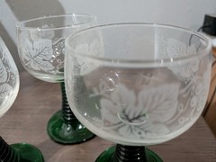 Three French Luminarc Emerald Green Beehive Stem Grape Etched VCA Wine Glasses