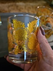 4 VTG BARLETT 22k GOLD CHRYSANTHEMUM 8 OZS whiskey or shot Glasses 3.5”x3”
