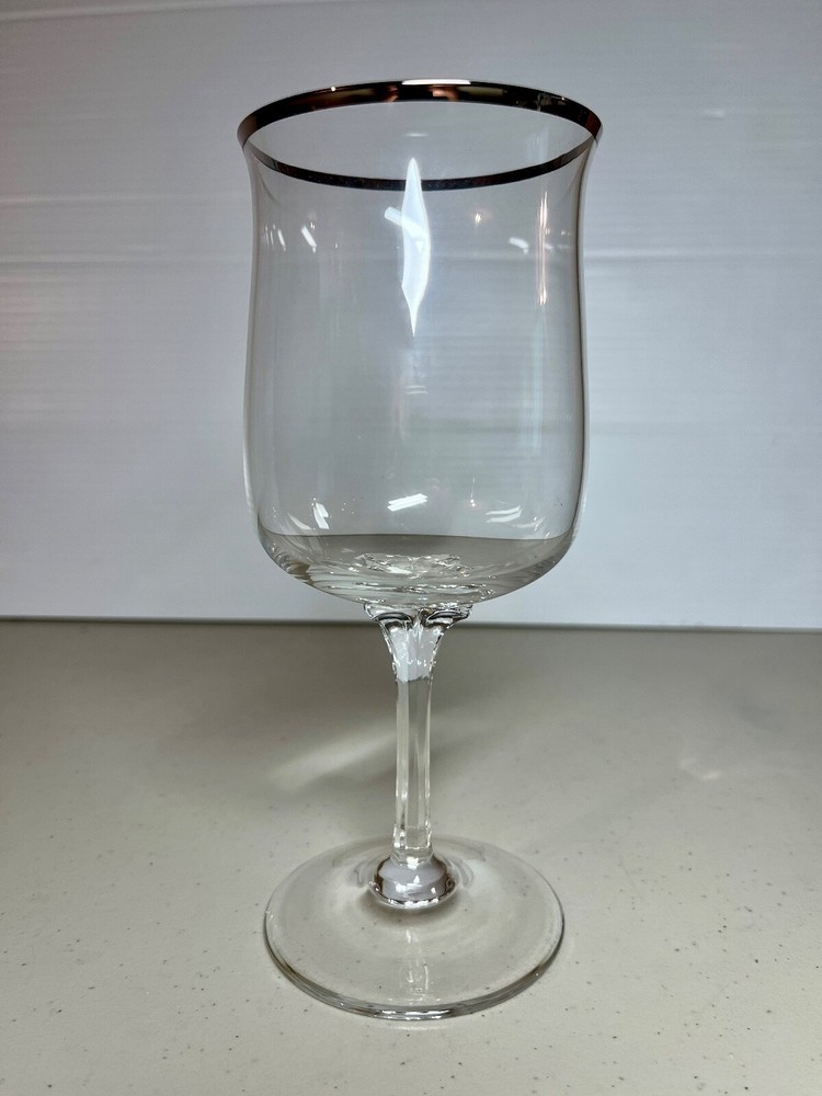 Lenox Desire Platinum Trim Wine Glass 7″ Goblet Clear