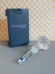 Marquis by Waterford Pair of Lead Crystal Wine Stoppers «Brookside» NIB