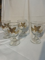 Set of 4 Vintage Libbey Gold Leaves Pattern Water Goblet Distinct Gold Leaf. EUC