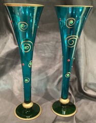 2 PIER 1 CHAMPAGNE HOLLOW BLUE BEADED FLUTES FESTIVE GOLD TRIM 10 5/8”T EX COND