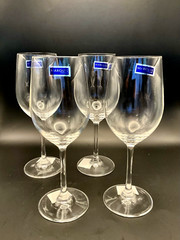 Set of 4 Waterford Marquis Tulip 9″ Tall Crystal Clear Wine Glasses Signed NWT!!