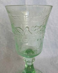 Vintage LAST SUPPER Cross Goblet Indiana Glass Green Tiara Exclusives