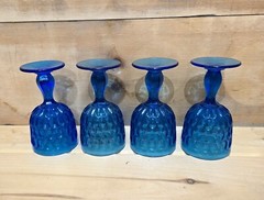 4 Blue Thumbprint Goblets 3-1/2″W x 6-1/2″H 1970s No Chips, Cracks Or Scratches