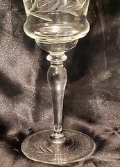 🥂VTG. XL Wine Water Cocktail Glass w/Etched Base Bulbous Stem 🍷