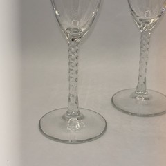 Champagne Flutes 8″ Tall Twisted Stem (Set of 4) Glasses Clear Glass