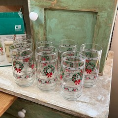 Vintage Victorian Christmas Wreath Glasses Set of 7 Tumblers 16oz Indiana Glass