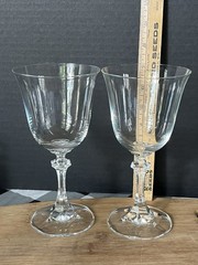 Wine glasses 2 Oneida Fedora French Country Style Crystal Stemware