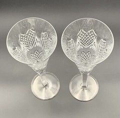WATERFORD CRYSTAL HEIRLOOM FLUTED CHAMPAGNE TOAST WEDDING HEARTS FLUTES GLASSES