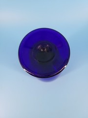 Libbey Premier Cobalt Blue 7 1/8″ Water Goblet Glass 16.25oz Teardrop Shape