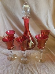 Cordial Vintage set of 6 – 5 Red Glasses Clear Stem Red Flask Clear Stopper