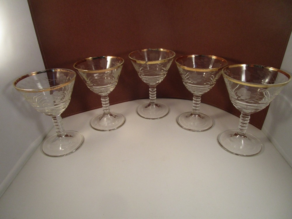 Vintage Clear Glass Gold Band Etched Flower Set of 5 Champagne Glasses