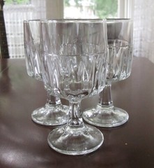 Three LIBBEY GLASS Winchester Wine Glasses 5 1/4″