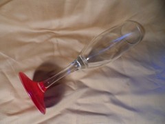 3 – champagne glasses with long stems in 3 colors