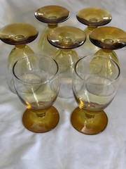 OMBRE HONEY AMBER VINTAGE PEDESTAL WINE/WATER GOBLETS (7)