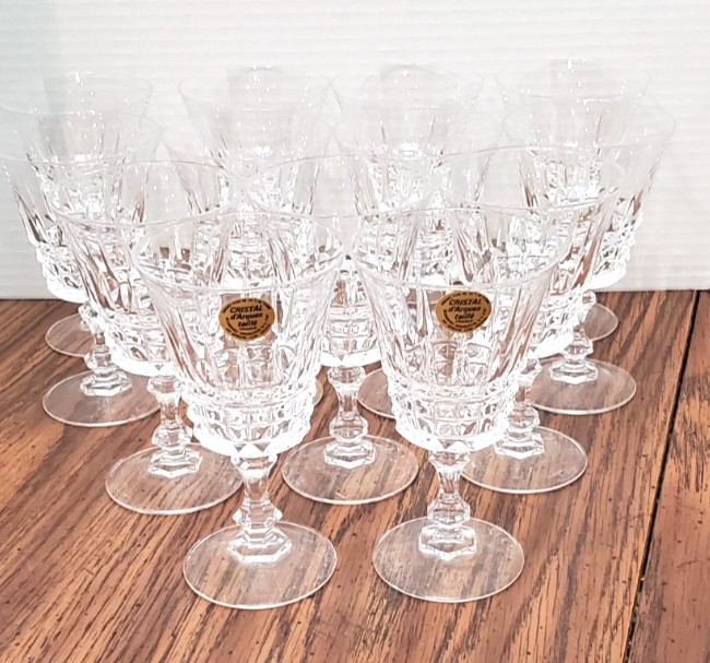 Tuilleries Villandry Wine Glasses By Cristal D’Arques-Durand 5 1/4″ H 3″ Rim W
