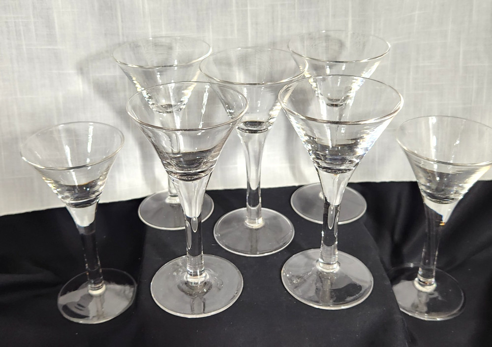 VINTAGE V SHAPED CORDIAL GLASSES – MAKER UNKNOWN – (7)