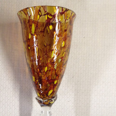 Lot of 4 – Art Glass Hand Blown Stemware Glasses Amber Brown Patterned – 10″