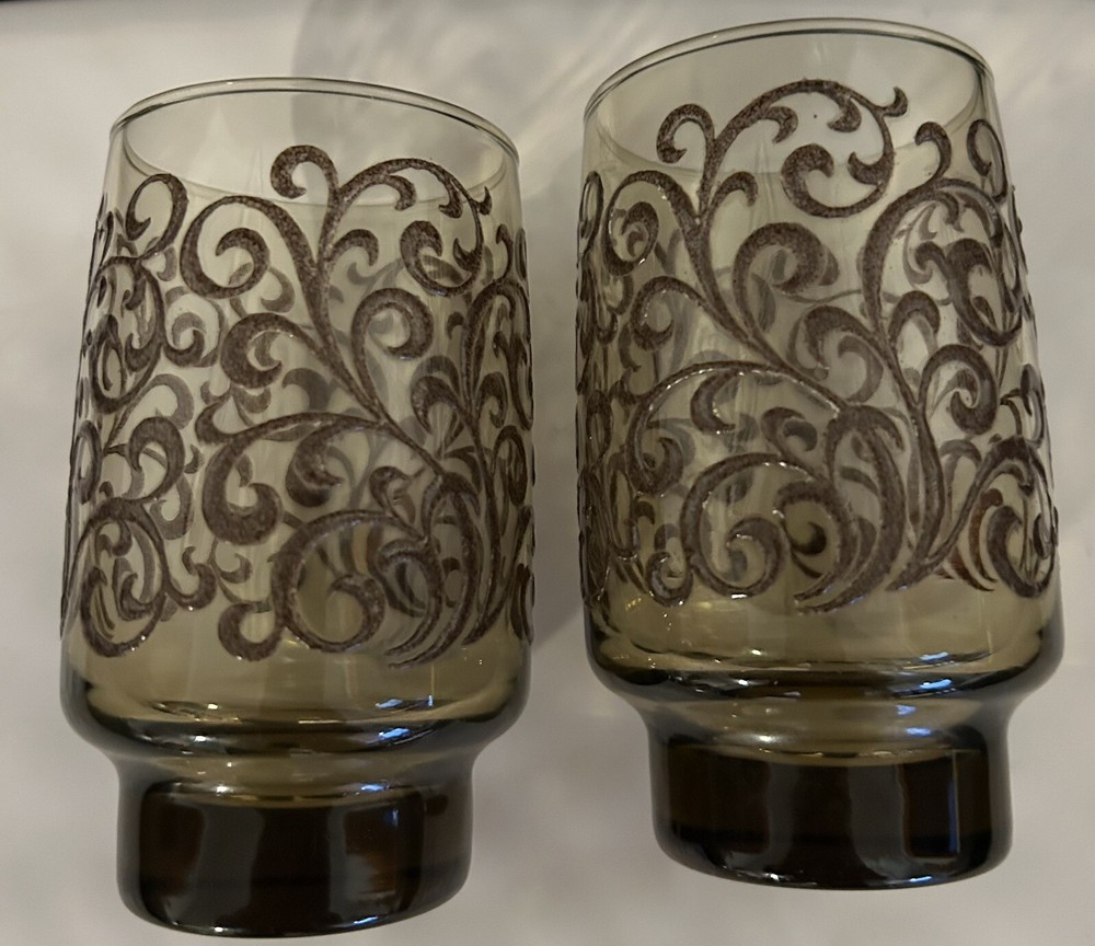 Vintage Set of 2 Brown Raised Swirl Glasses 5” X 2.75” Possibly Libbey