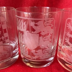 Horchow Collection Coat Of Arms Crystal Double Etched Design Set Of 4