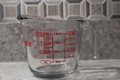 Vintage Anchor Hocking 2 Cup 500ml 1/2 qt Size Glass Measuring Cup Red
