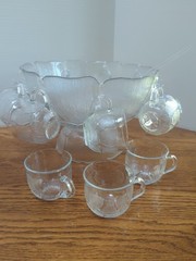 Arcoroc Fleur-Vintage PUNCH BOWL-Flower Petals-Large Glass Punch Bowl-12Cup box