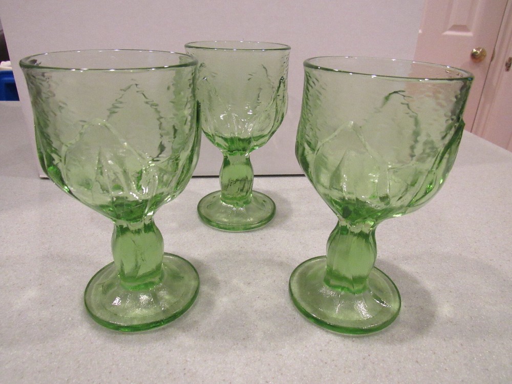 Vintage Tiffin Franciscan Cabaret 5.5″ Green Lotus Footed Wine Goblets Lot of 3