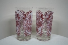Currier & Ives Red White 8oz Juice Glasses Lady Leaning on Fence Cabin Acorn Dog