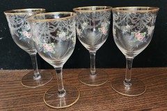 Vintage ROYAL ALBERT LADY CARLYLE Stemware Goblets Set Of 4