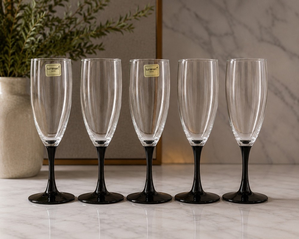 5 Cristal D’Arques Luminarc USA Domino Signature Black 7.5″ Champagne Flutes