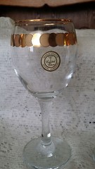 2 Wine Glasses Crystal Clear w/ Gold Trim & Round Gold Design Made in Turkiye