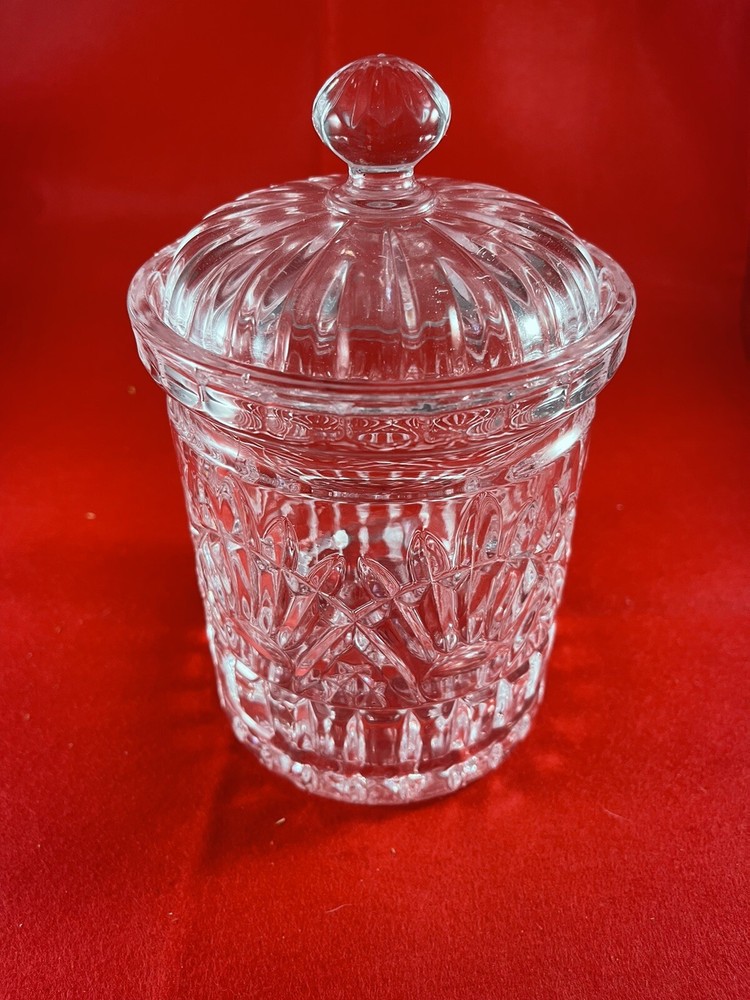 Godinger biscuit jar. *new*. crystal freedom covered biscuit jar #2911