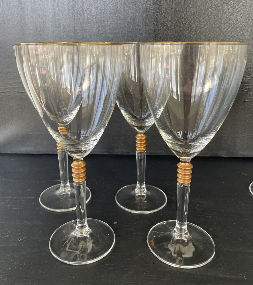 Vintage Hollywood Regency Style Wine Glasses Gold Rim & Ribbed Accent Set Of 4