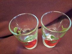 Vintage 1950s Clear Tomato Juice Glasses Red & Green 4” kitchenware Set of 2