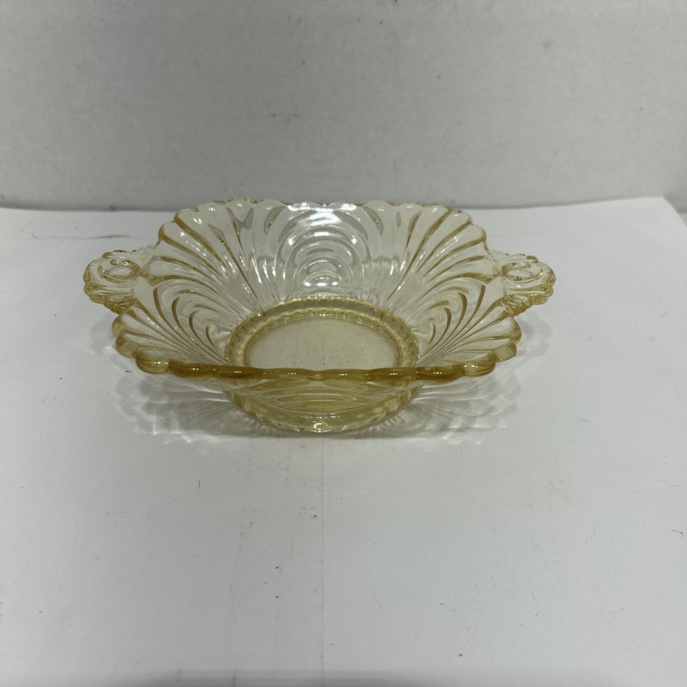 VTG Fostoria Baroque Topaz Yellow Glass Nut Trinket Candy Dish Bowl