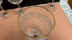 VTG LIBBEY Holly and Pine Frosted Wine Blown Glasses Gold Rim & Ribbon 10 Oz