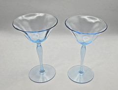 TWO Fostoria 877 Solid Azure Blue Optic Wine Glasses 5 3/8″ Hourglass Stem-RARE!