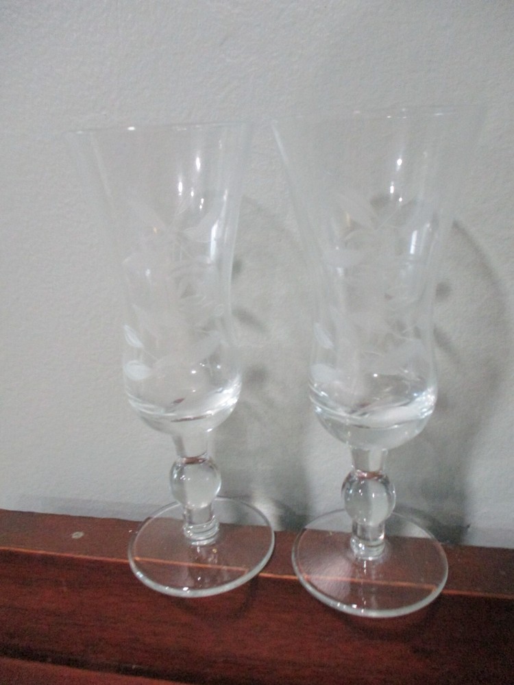MCM Cut Crystal Rose Etched glass Cordial Flute Glasses 5» stemware bell top